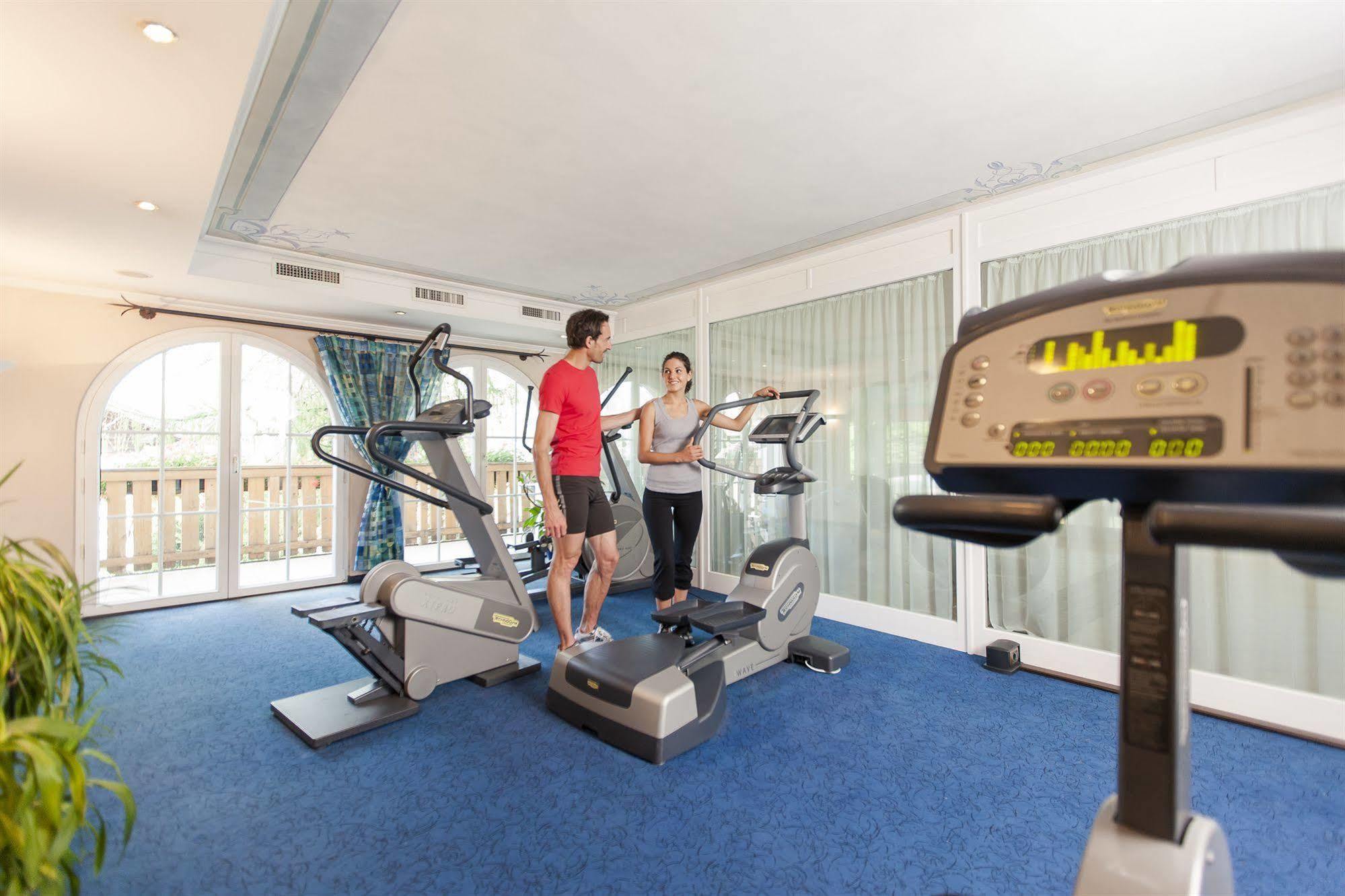 Wellnesshotel Erica Нова-Поненте Екстер'єр фото